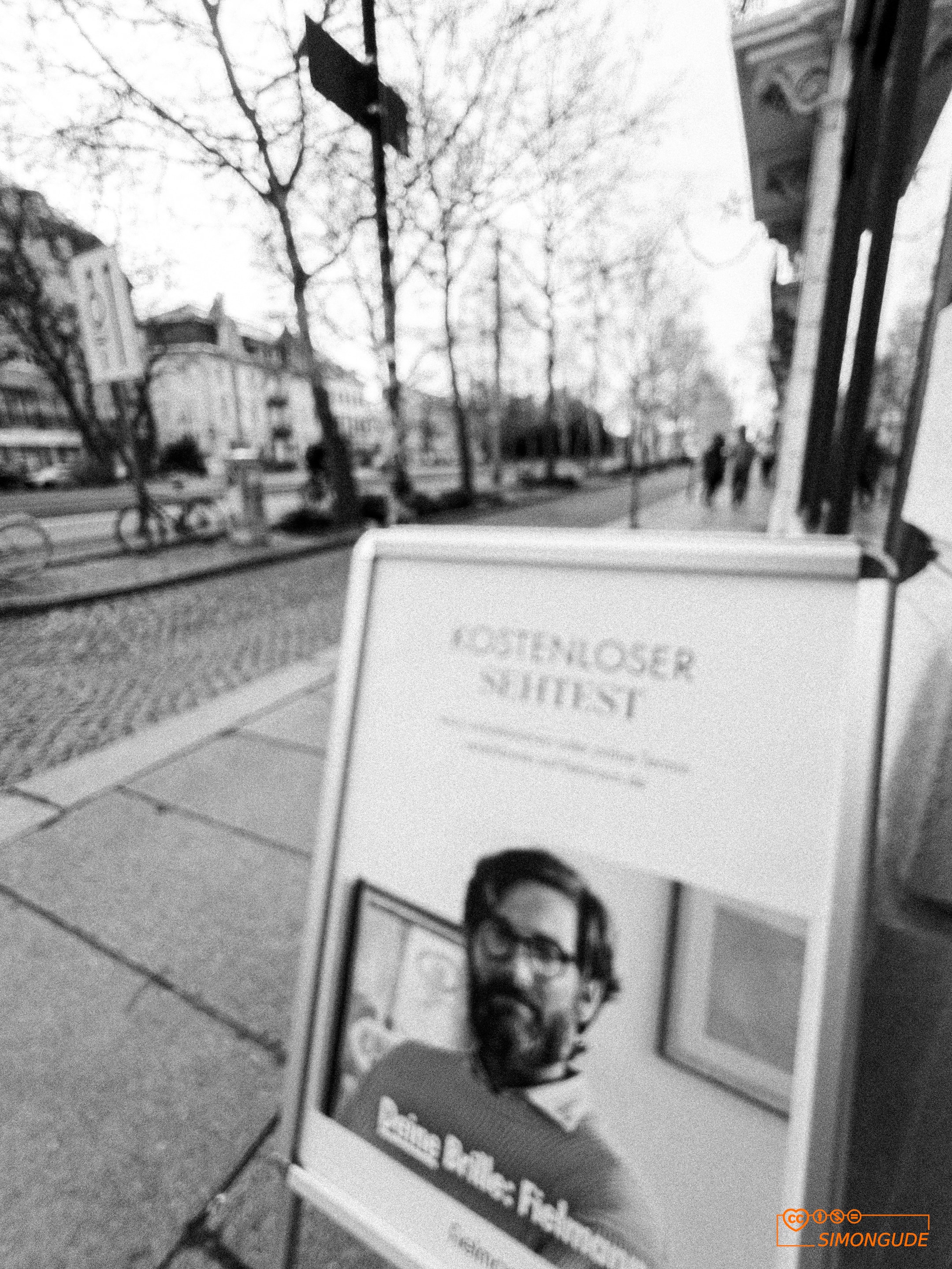 Street Photography by Simon Gude