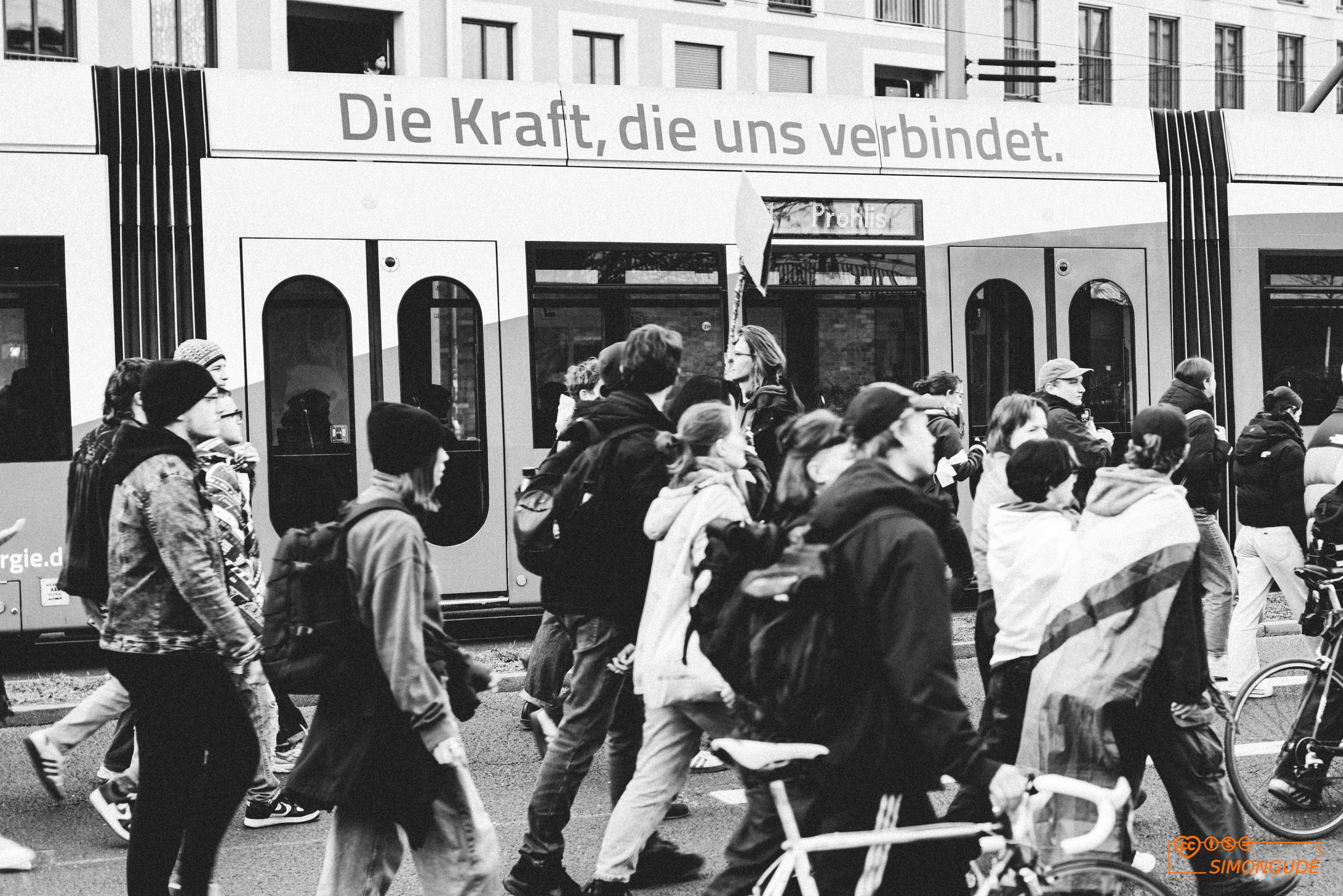 Street Photography by Simon Gude