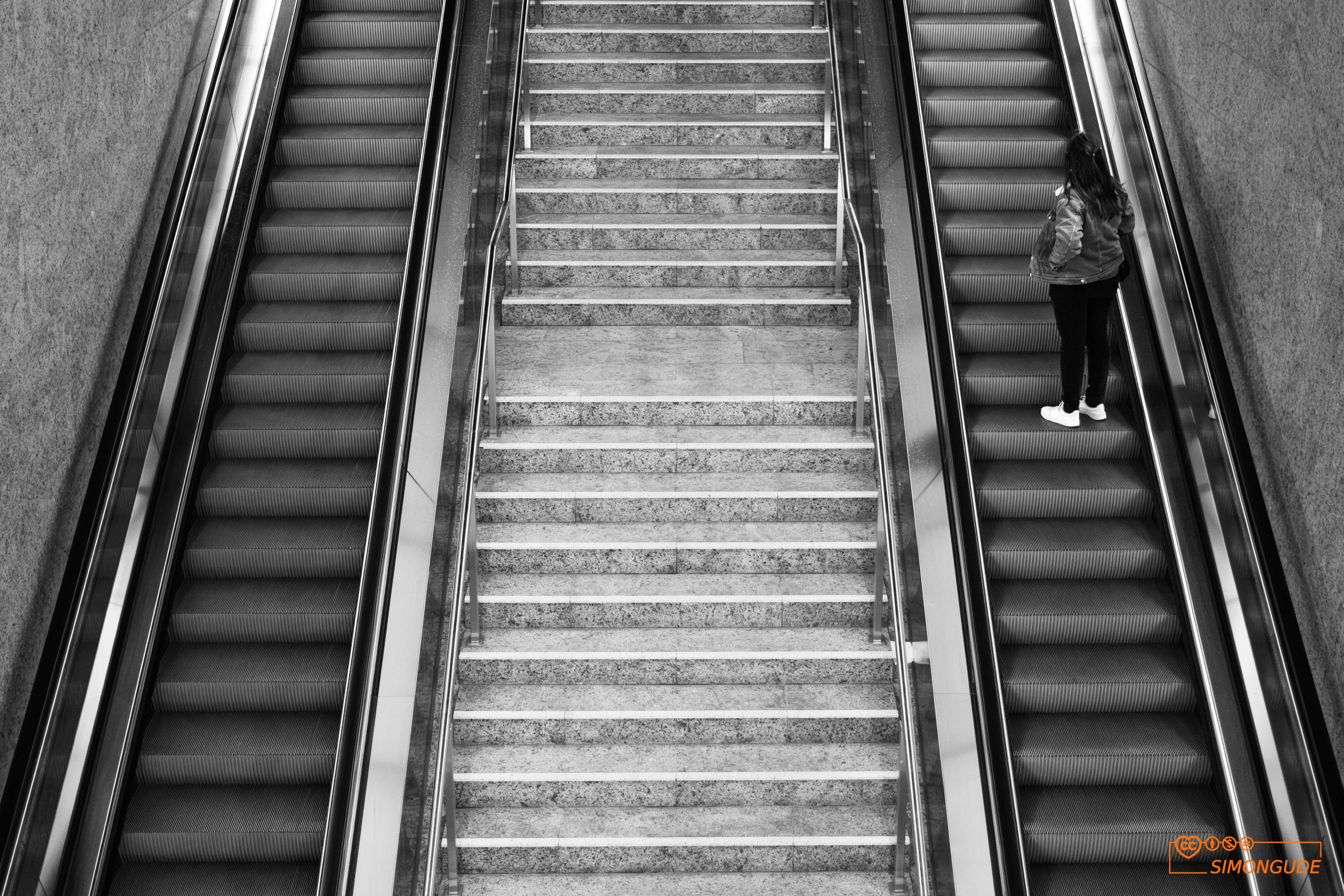 Street Photography by Simon Gude