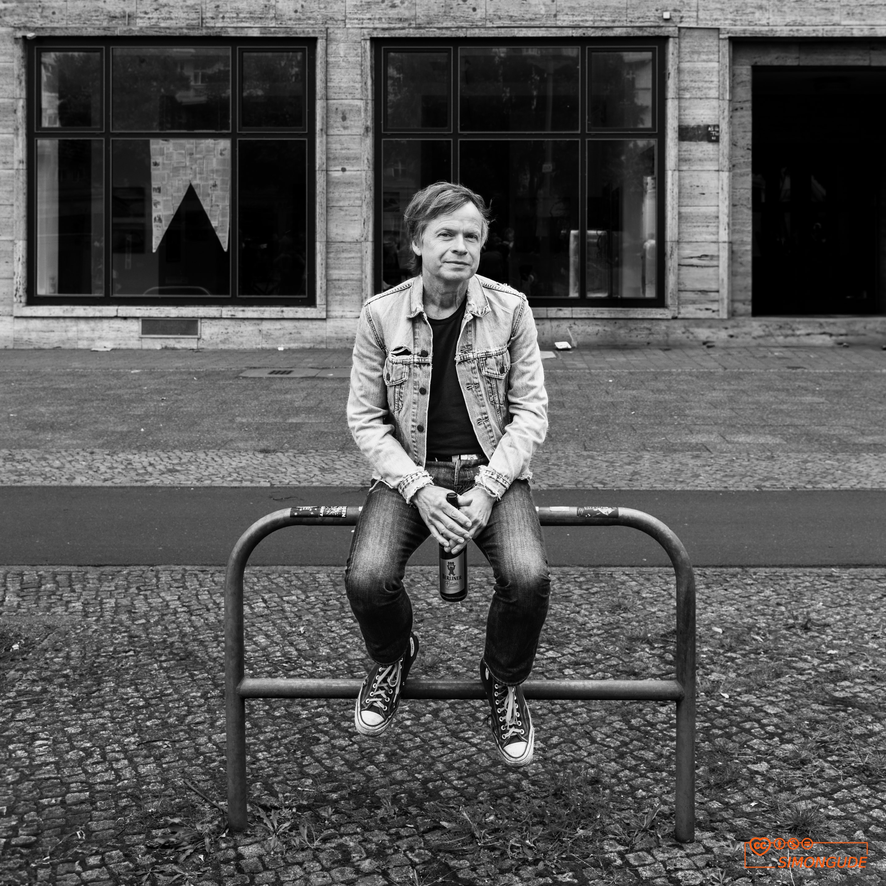 Street Photography by Simon Gude