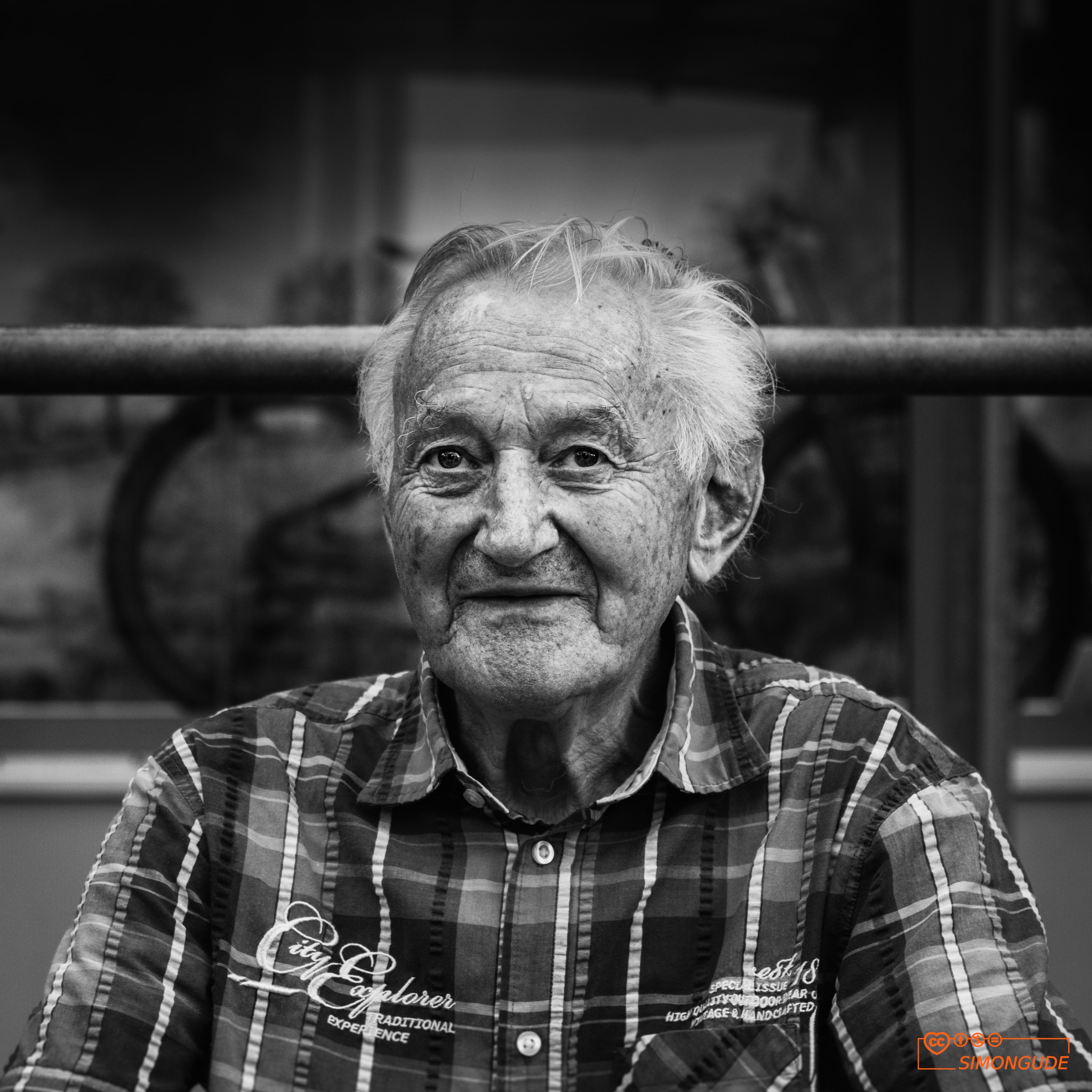 Street Photography by Simon Gude