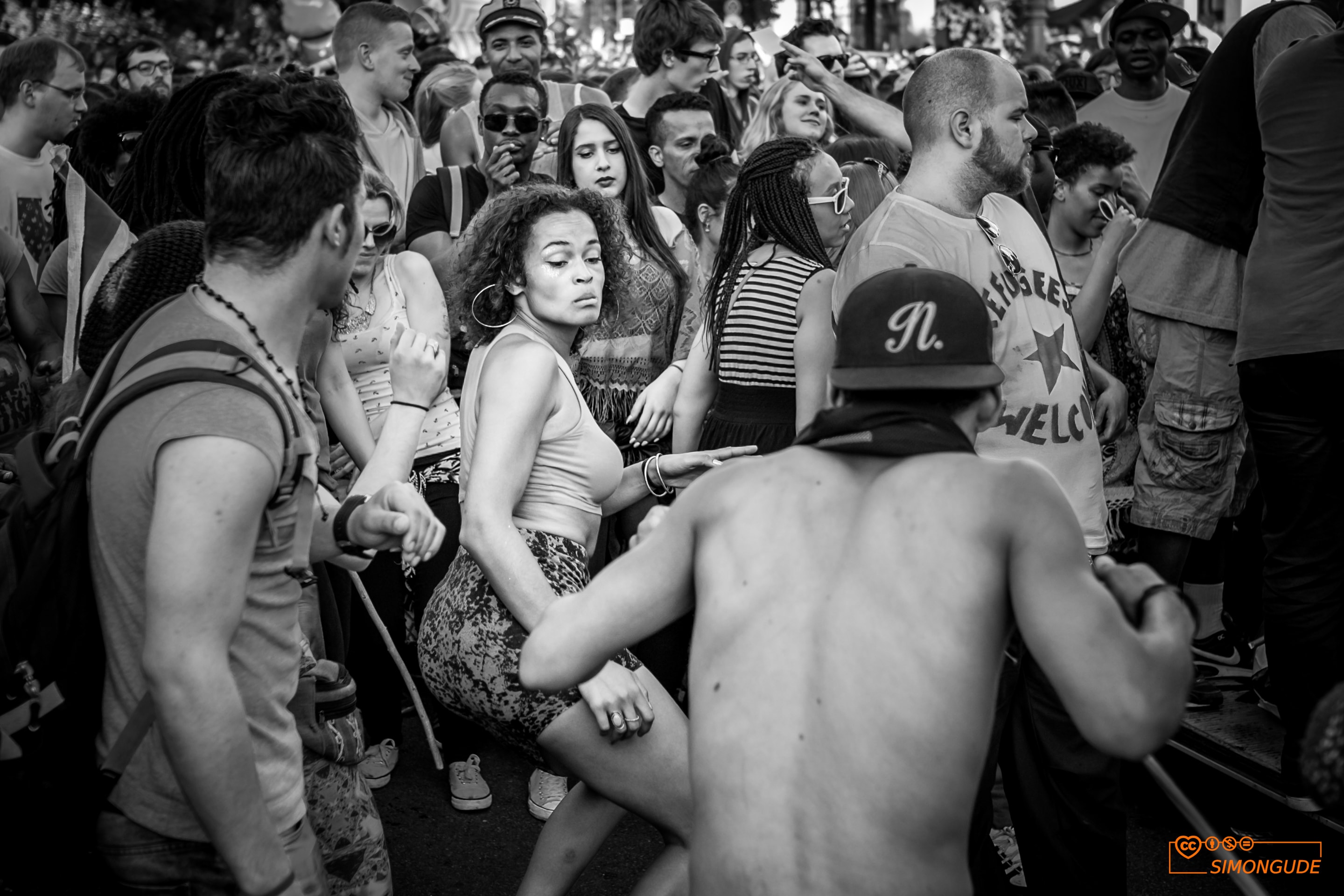 Street Photography by Simon Gude